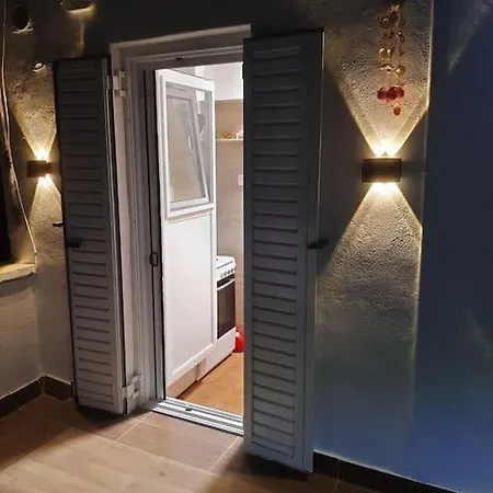 Gkazi On Metro “kerameikos” Apartment Athens